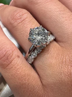 Angel Mixed Diamond Band
