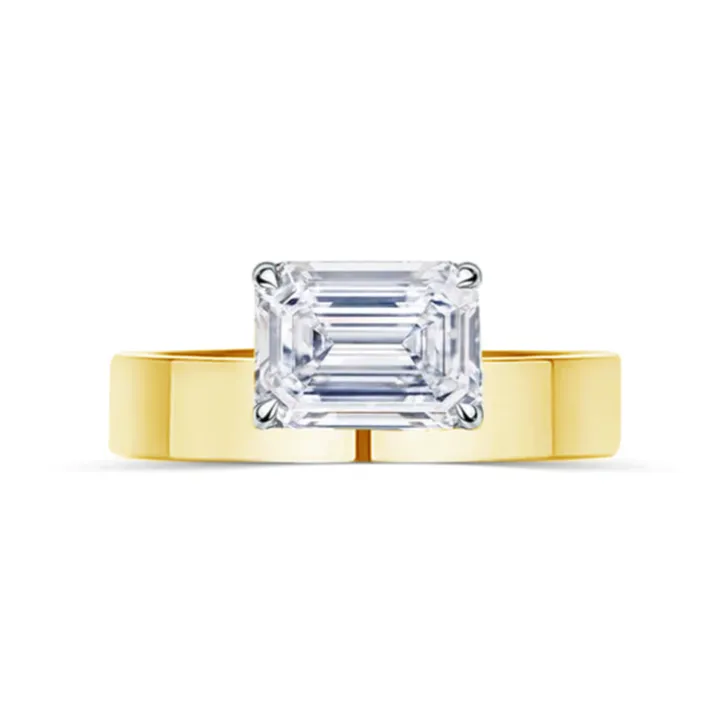 Floating Diamond Emerald Band