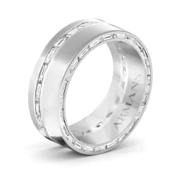 Lumieré Wedding Band
