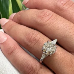 Round Diamante Engagement Ring