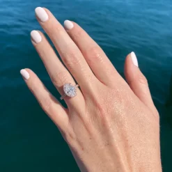 Seamless Oval Halo Engagement Ring